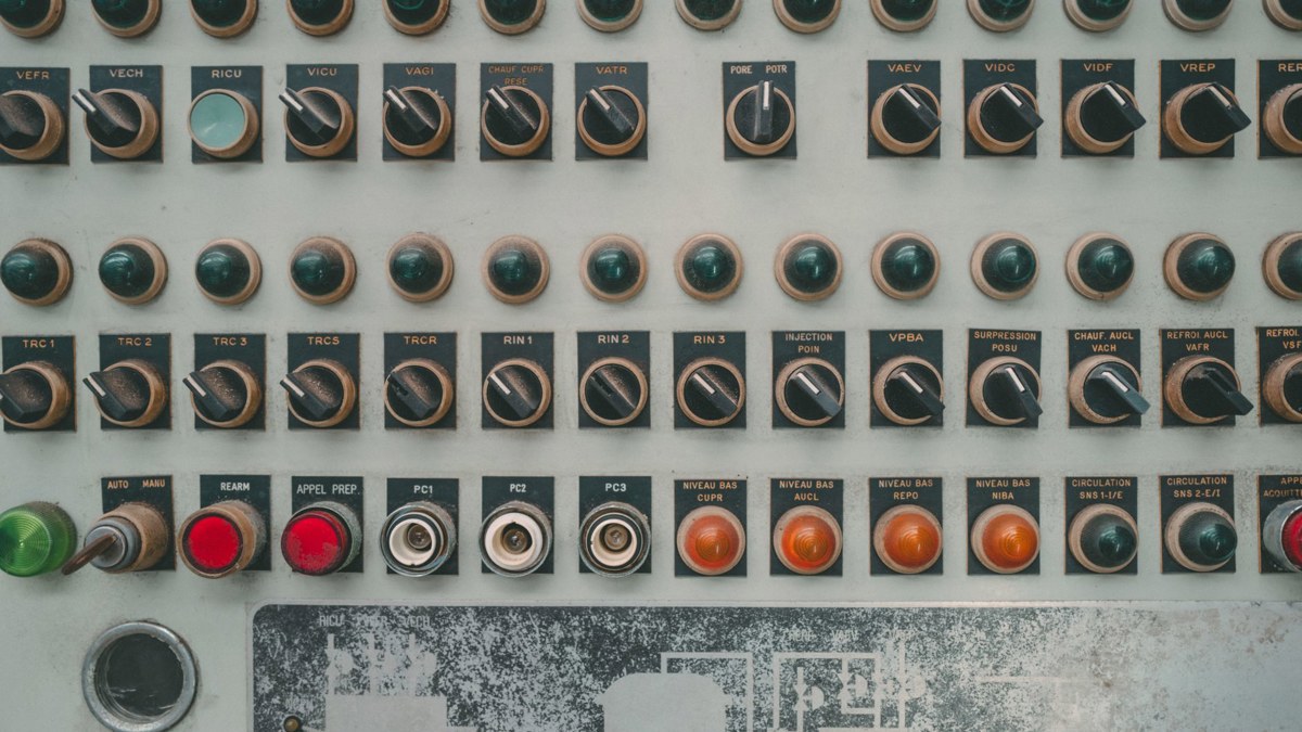 CISA warns Johnson Controls TL280 users to apply firmware fix for credential exposure flaw