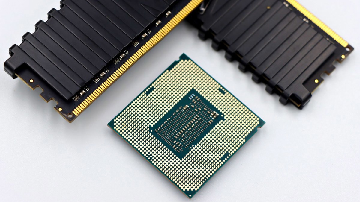 IBM designs dual-architecture processor to bring Arm workloads to future Z systems