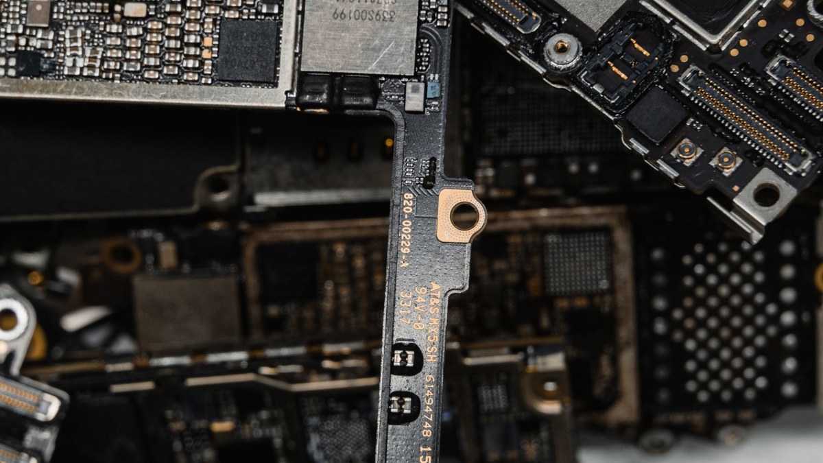 Qualcomm launches Snapdragon 8 Elite Gen 6 with 44% performance uplift for flagships