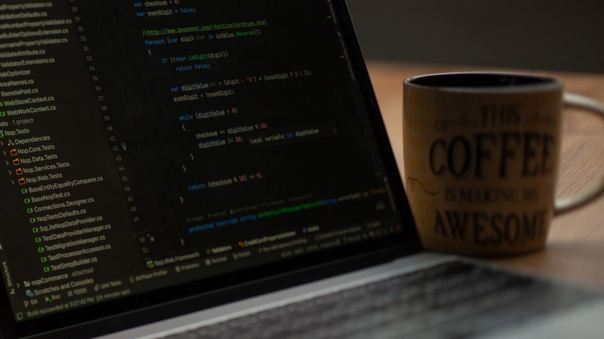 GitHub Copilot update adds side chats, worktrees and local multilingual dictation