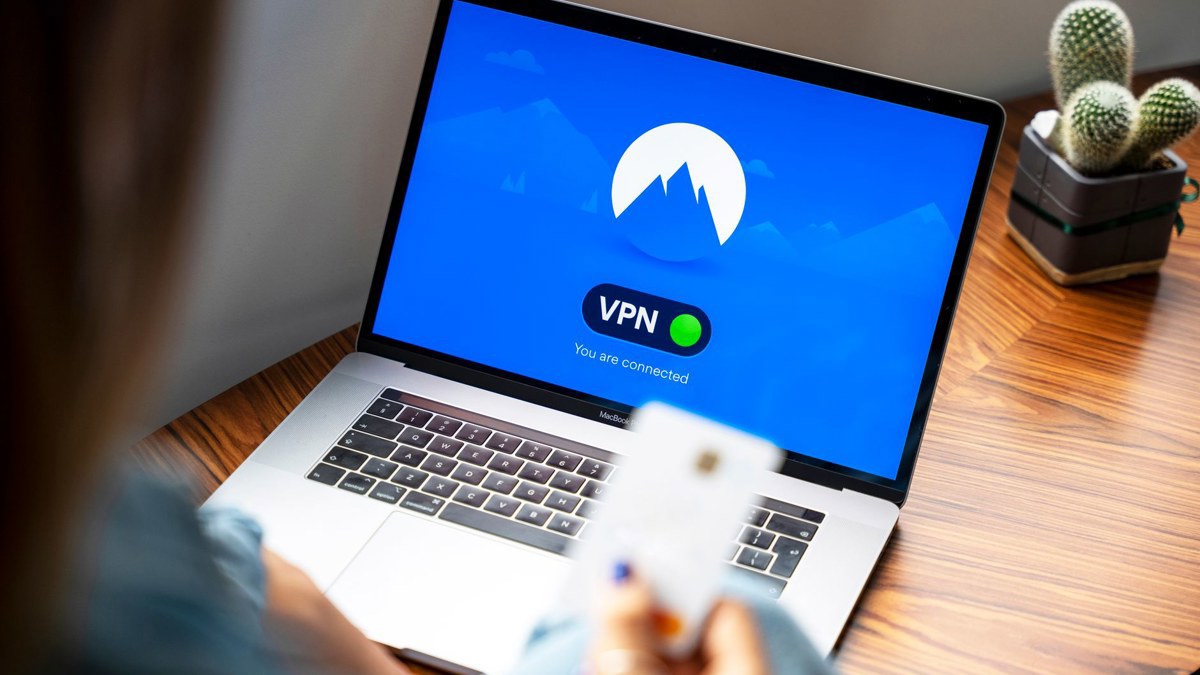 Apple plans tighter Full Disk Access controls in macOS as AI agent risks grow